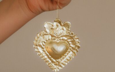 Métal repoussé : le guide complet pour débuter, créer et réussir vos premières décorations en métal